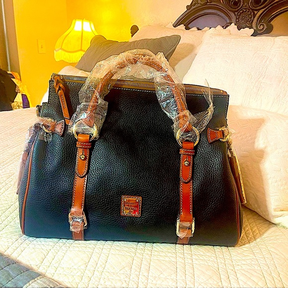 🔥 NWT Dooney Bourke Pebble Grain Satchel- Medium Black